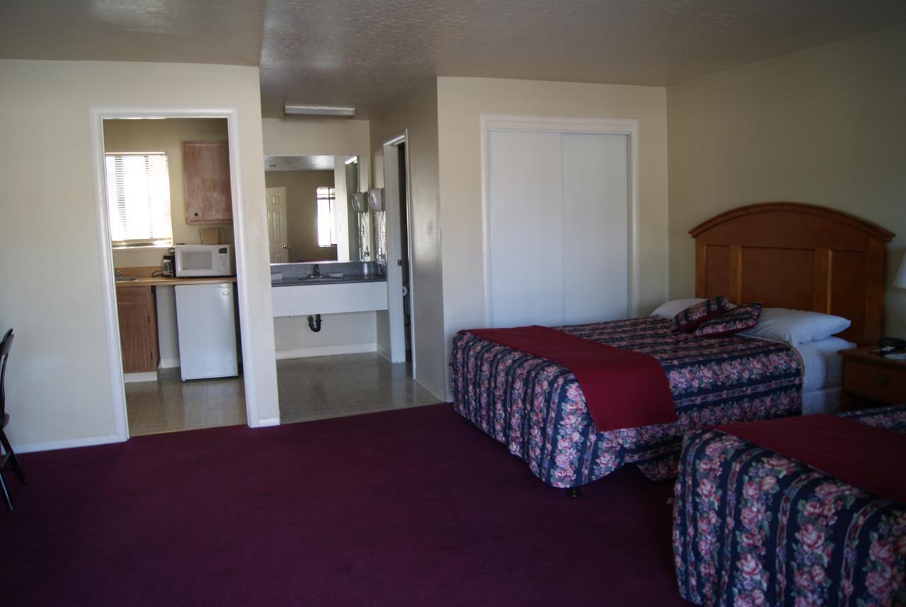 Travelers Motel Cottonwood Екстер'єр фото
